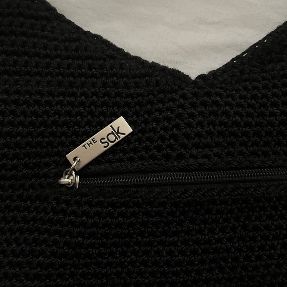 SOLD! THE SAK CLASSIC BLACK KNIT BAG - Picture 5 of 7